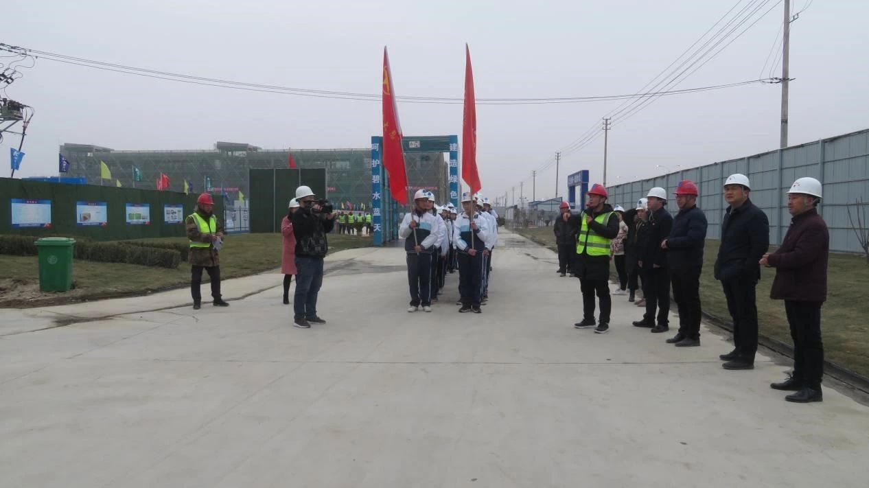 情系建設(shè)者，寒冬送溫暖